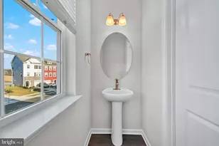 5015 Silver Oak Dr, Rosedale, MD 21237 - Photo 9