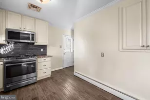 2112 Suburban Greens Dr, Lutherville Timonium, MD 21093 - Photo 11