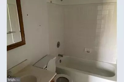 6902 Myersview Drive, Baltimore, MD 21220 - Photo 9