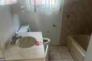 7404 Poplar Ave, Baltimore, MD 21224 - Photo 15