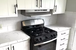 2400 Lincoln Ave, Sparrows Point, MD 21219 - Photo 5