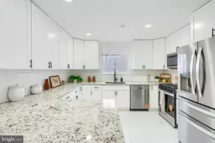 6112 Chesworth Rd, Baltimore, MD 21228 - Photo 19