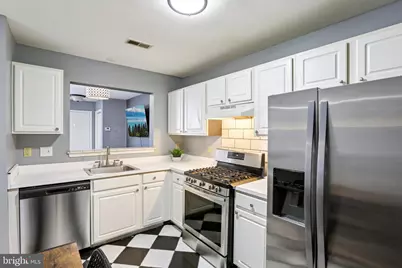 27 Royalty Circle, Owings Mills, MD 21117 - Photo 9