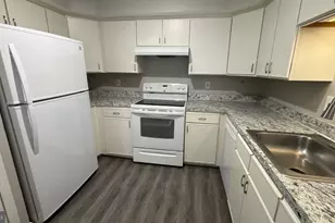 2 Fallen Tree Ct, Baltimore, MD 21227 - Photo 7