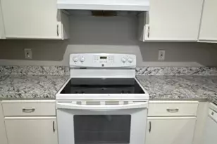 2 Fallen Tree Ct, Baltimore, MD 21227 - Photo 9