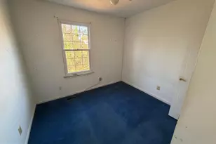 16 West End Ct, Baltimore, MD 21227 - Photo 9