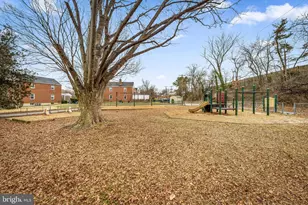 9 Wilfred Ct, Towson, MD 21204 - Photo 45