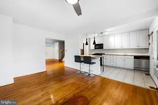 9 Wilfred Ct, Towson, MD 21204 - Photo 11