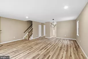 2 Valley Crossing Cir, Cockeysville, MD 21030 - Photo 7