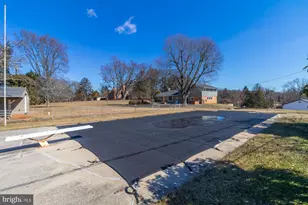 2414 Stanwick Rd, Phoenix, MD 21131 - Photo 39