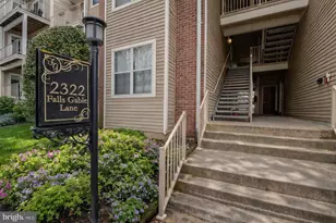 2322 Falls Gable Ln, Baltimore, MD 21209 - Photo 3