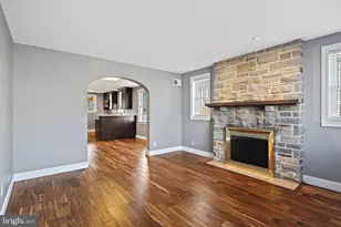 3049 Oak Forest Dr, Parkville, MD 21234 - Photo 3