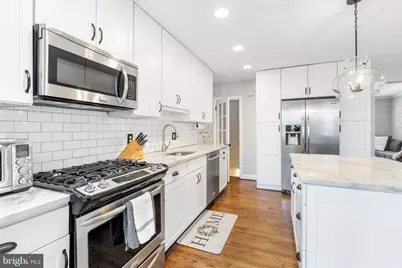 136 Hopkins Road, Baltimore, MD 21212 - Photo 11