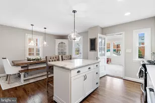 136 Hopkins Rd, Baltimore, MD 21212 - Photo 15