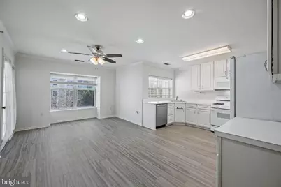 4550 Chaucer Way #406, Owings Mills, MD 21117 - Photo 9