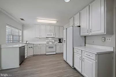 4550 Chaucer Way #406, Owings Mills, MD 21117 - Photo 11