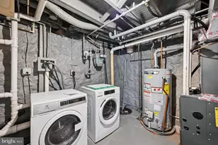 2910 Silver Hill Ave, Gwynn Oak, MD 21207 - Photo 23