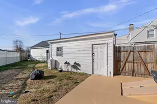 2408 Woodridge Rd, Sparrows Point, MD 21219 - Photo 23