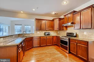 5908 Gambrill Cir, White Marsh, MD 21162 - Photo 17