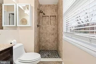 910 Crestwick Rd, Towson, MD 21286 - Photo 15