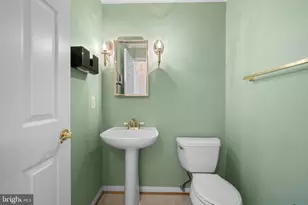 1110 Francis Ave, Baltimore, MD 21227 - Photo 19