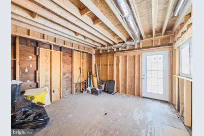 2224 Middleborough Road, Essex, MD 21221 - Photo 9