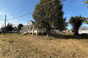 2224 Middleborough Rd, Essex, MD 21221 - Photo 3