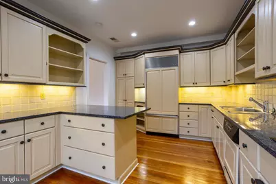 3 Devon Hill Road #D4, Baltimore, MD 21210 - Photo 11