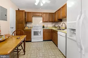 205 E Joppa Rd, Towson, MD 21286 - Photo 17