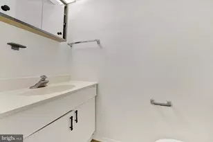 11 Stone Falls Ct, Baltimore, MD 21236 - Photo 23