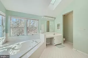 8 Sapphire Hill Ct, Baltimore, MD 21209 - Photo 17