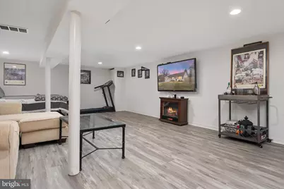 2913 Illinois Avenue, Baltimore, MD 21227 - Photo 29