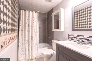 39 Trailwood Rd, Baltimore, MD 21236 - Photo 17