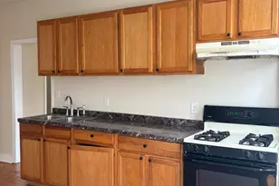 25 Egges Ln, Baltimore, MD 21228 - Photo 7