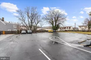 38 Bloomsbury Ave, Catonsville, MD 21228 - Photo 5