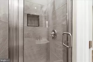 38 Bloomsbury Ave, Catonsville, MD 21228 - Photo 19