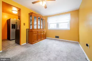 1022 Foxwood Ln, Baltimore, MD 21221 - Photo 7