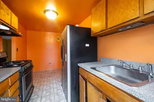 1022 Foxwood Ln, Baltimore, MD 21221 - Photo 11