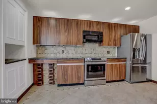 2 Coldwater Ct, Towson, MD 21204 - Photo 5