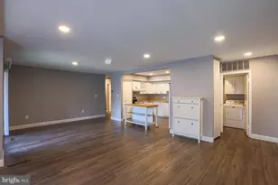 2 Stonehenge Cir, Pikesville, MD 21208 - Photo 9