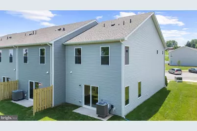 8135 Bartholomew Court, Baltimore, MD 21206 - Photo 5