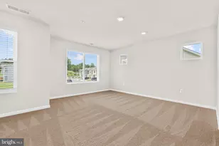 8135 Bartholomew Ct, Baltimore, MD 21206 - Photo 13