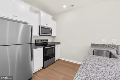 8125 Bartholomew Court, Baltimore, MD 21206 - Photo 17