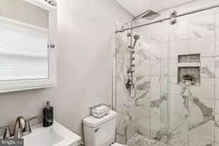 7 Cedar Bluff Ct, Baltimore, MD 21228 - Photo 25