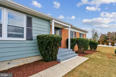 7 Cedar Bluff Court, Baltimore, MD 21228 - Photo 3