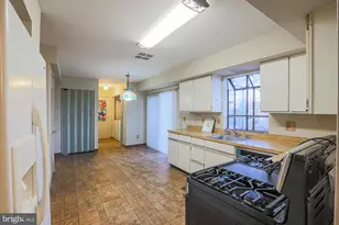 7617 Seven Mile Ln, Baltimore, MD 21208 - Photo 17