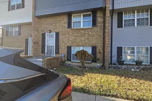 14 Sharrow Ct, Baltimore, MD 21244 - Photo 1
