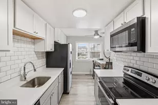 14 Sharrow Ct, Baltimore, MD 21244 - Photo 9