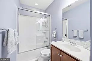 31 Meridian Ln, Towson, MD 21286 - Photo 5