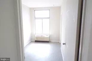 28 Allegheny Ave, Towson, MD 21204 - Photo 3